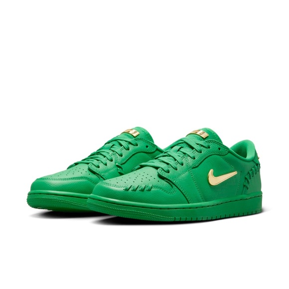 Shoes - Women’s Air Jordan 1 Low Method of Make 'Lucky Green' US SIZE 6.5